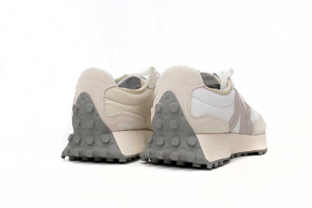 New Balance 327 Sneakers