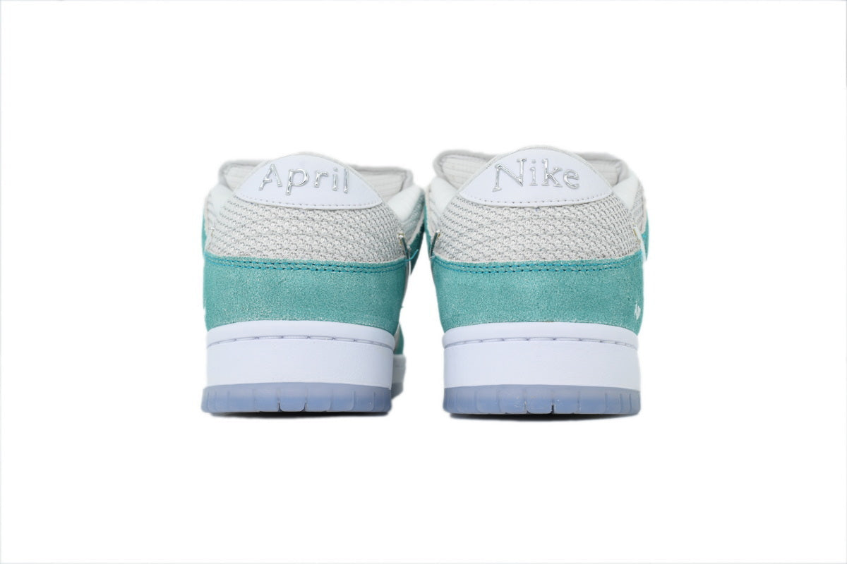 Nike SB Dunk Low – Classic Streetwear Sneakers (EU 36–45)
