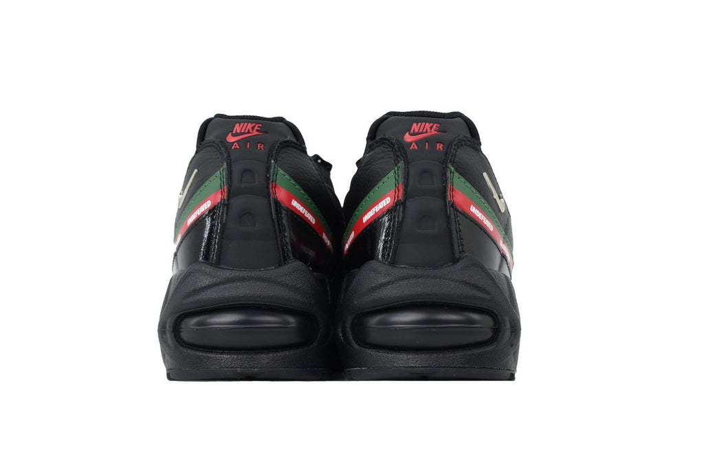 Nike Air Max 95 – Classic Sneakers