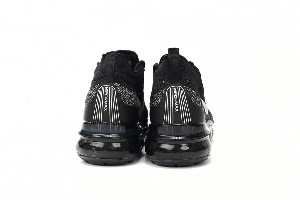 Nike Air VaporMax – Lightweight Running Sneakers