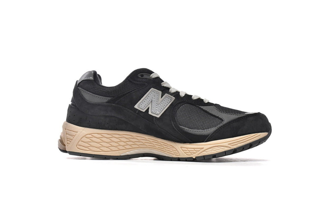 New Balance 2002R Sneakers