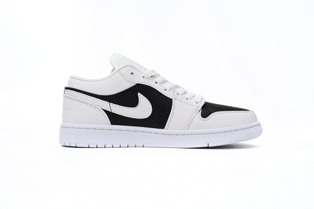 Nike Air Jordan 1 Retro Low Low-Top Sneakers