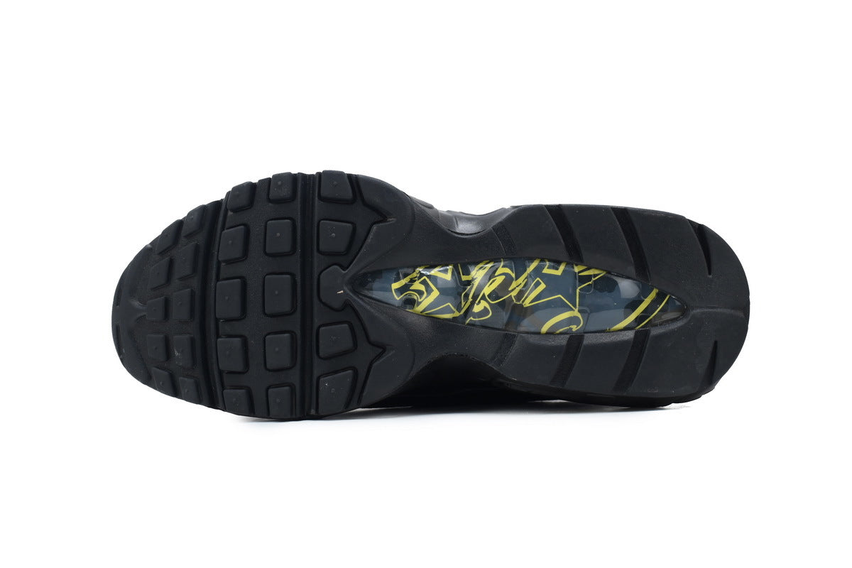 Nike Air Max 95 – Classic Sneakers