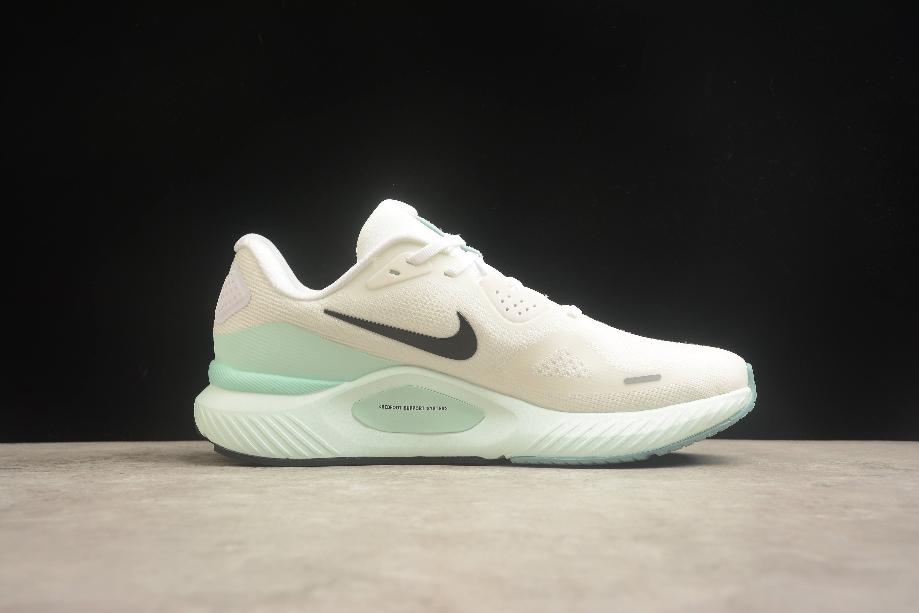 Nike Air Zoom Structure 26 Running Shoes | Supportive & Stable | EU 36-45