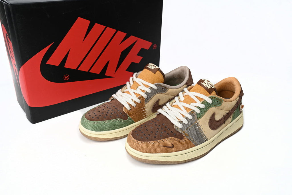 Nike Air Jordan 1 Retro Low Low-Top Sneakers