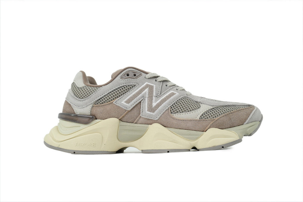 New Balance 9060 Sneakers