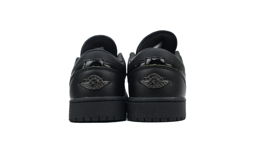Nike Air Jordan 1 Retro Low Low-Top Sneakers