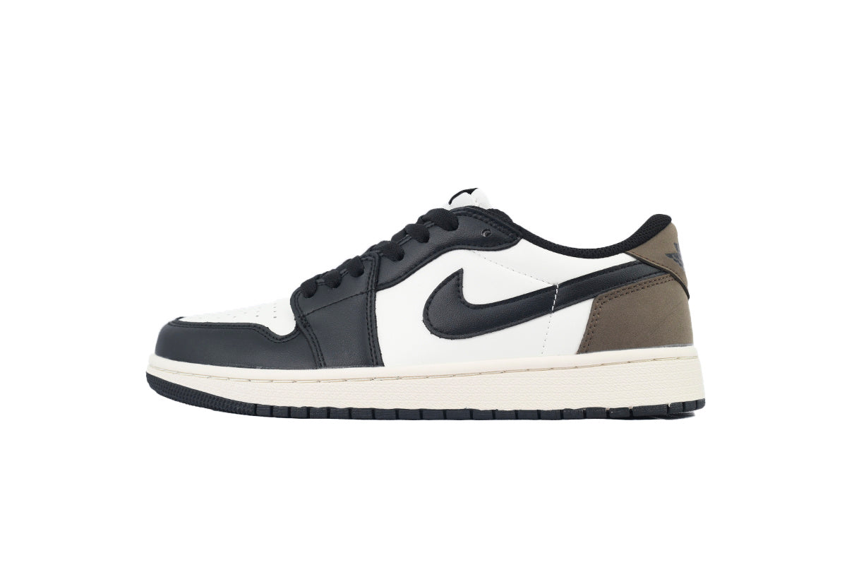 Nike Air Jordan 1 Retro Low Low-Top Sneakers