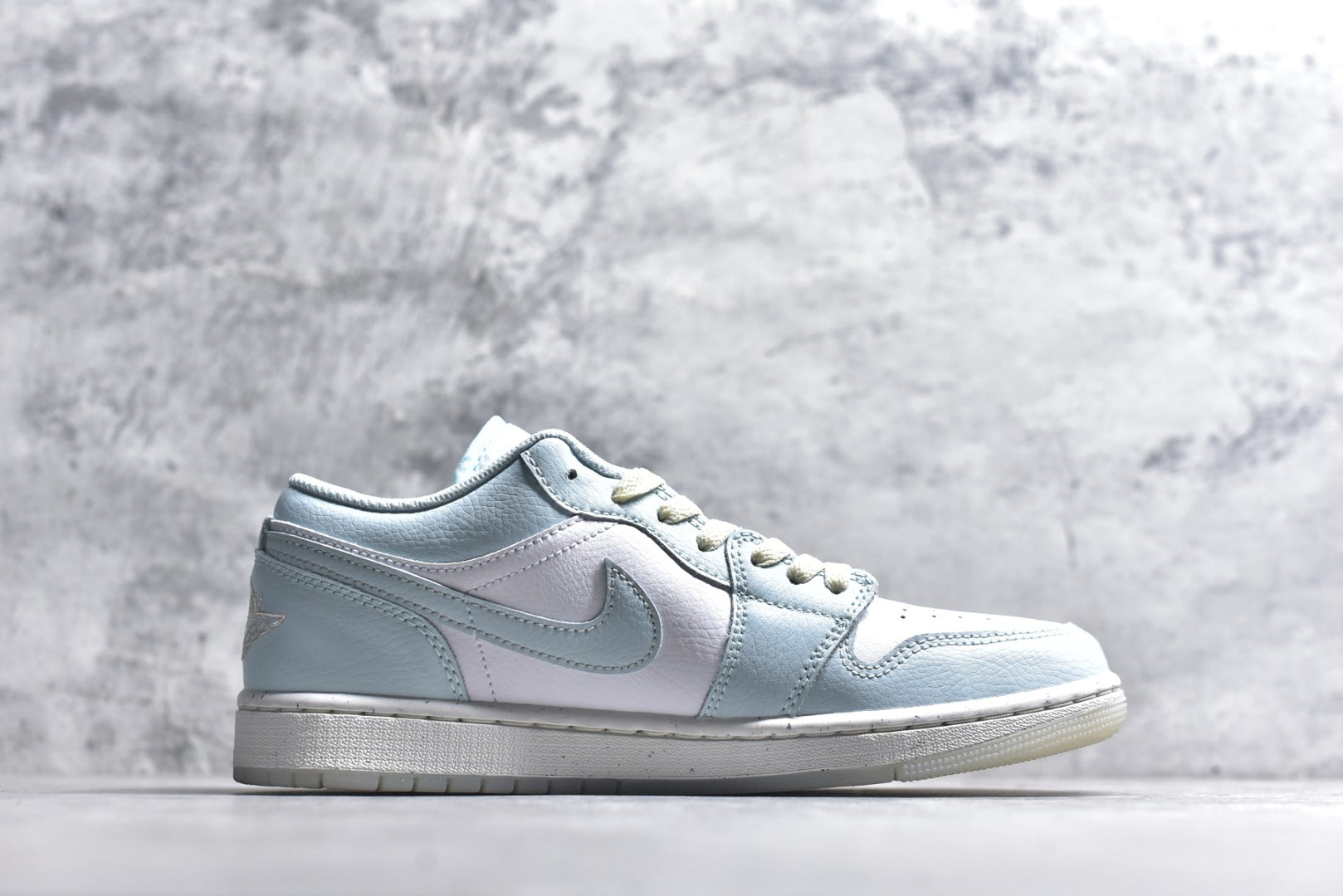 Air Jordan 1 Low AJ1 Sneakers | Men's & Women's