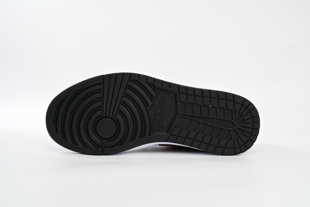 Nike Air Jordan 1 Retro Low Low-Top Sneakers