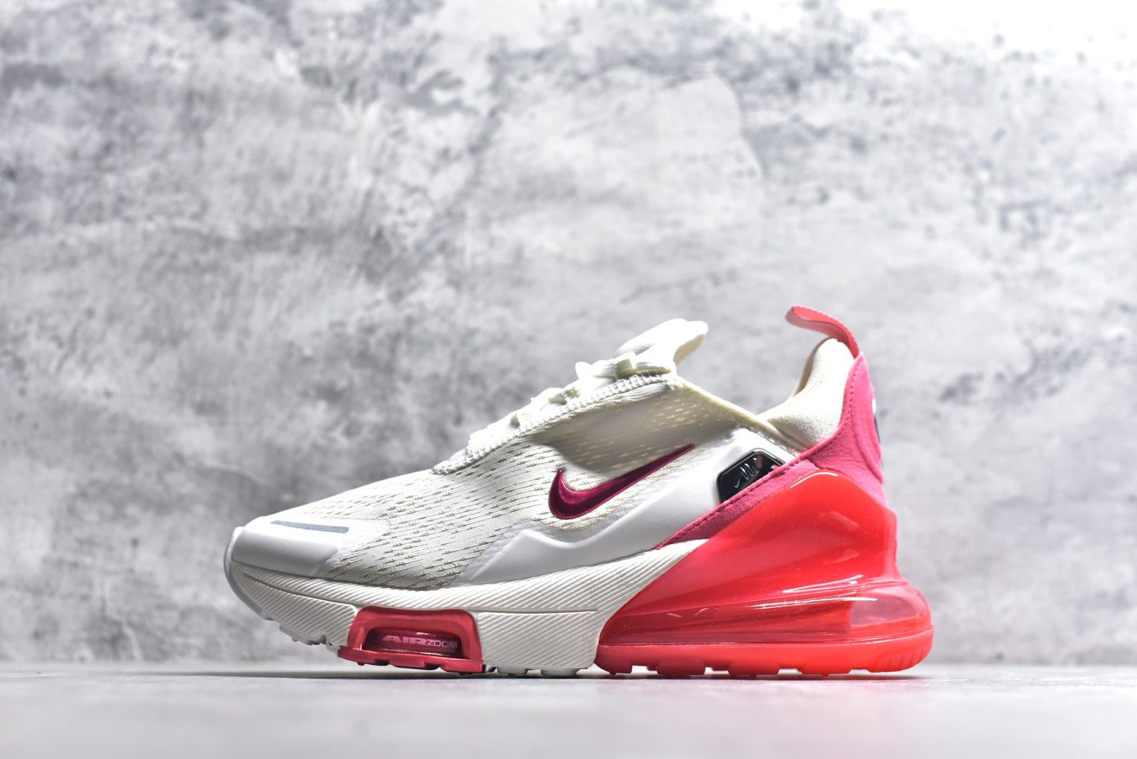 Nike Air Max 270 Sneakers | Iconic Air Cushioning | EU 36-45