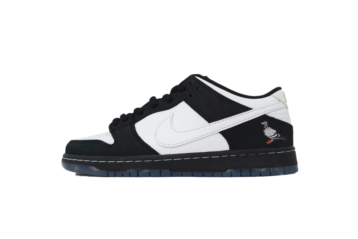 Nike SB Dunk Low – Classic Streetwear Sneakers (EU 36–45)