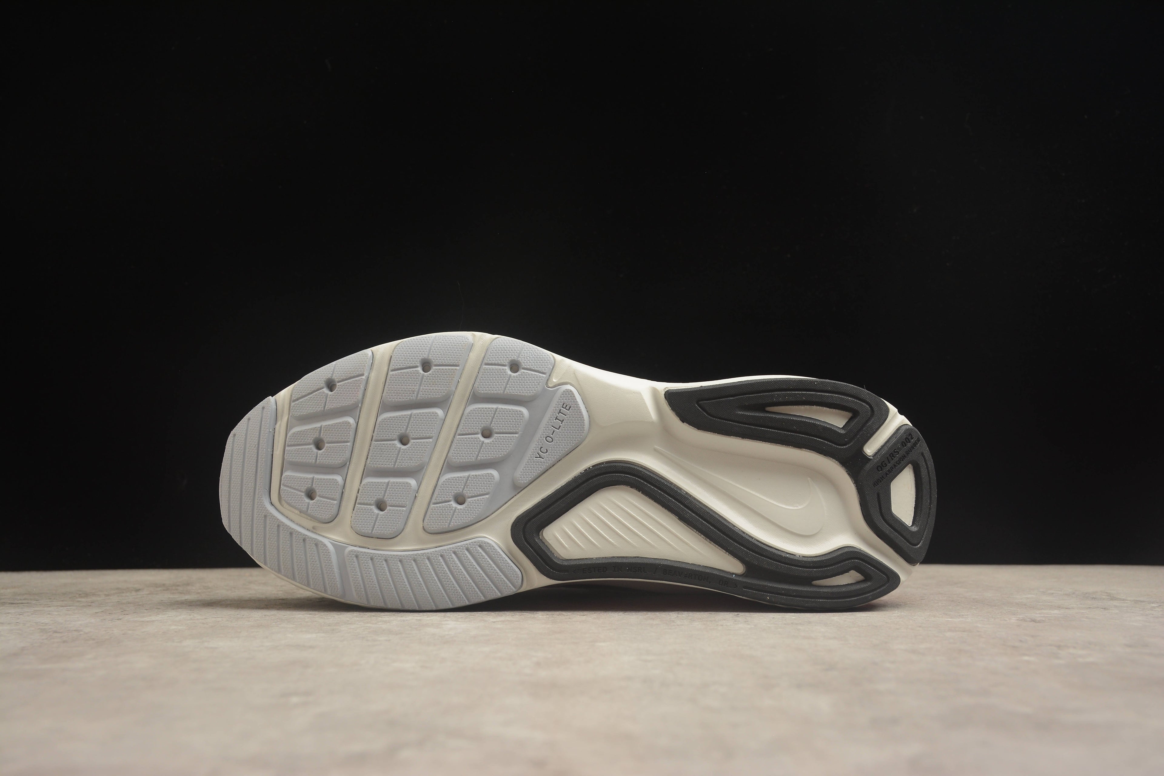 Nike Air Zoom Structure 26 Running Shoes | Supportive & Stable | EU 36-45