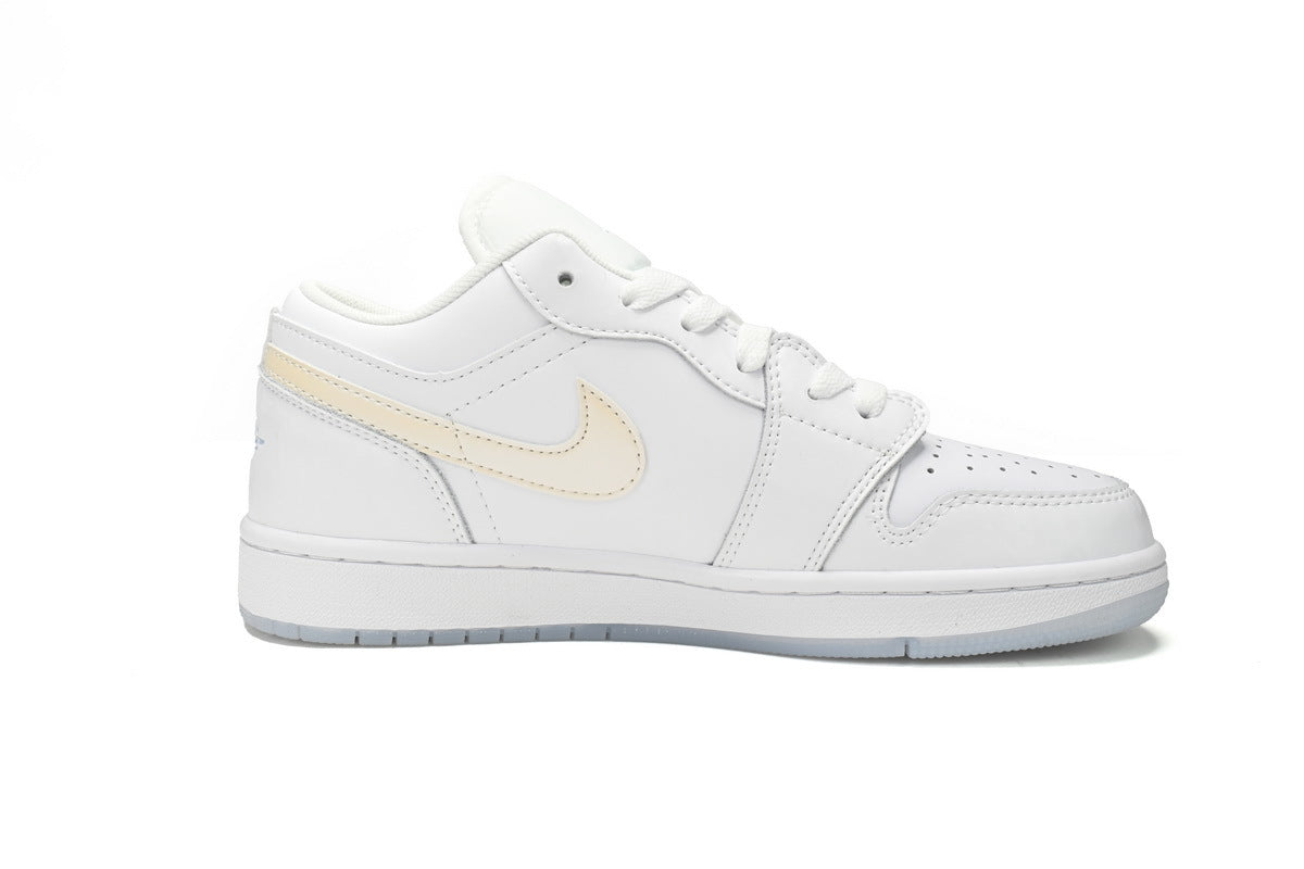 Nike Air Jordan 1 Retro Low Low-Top Sneakers
