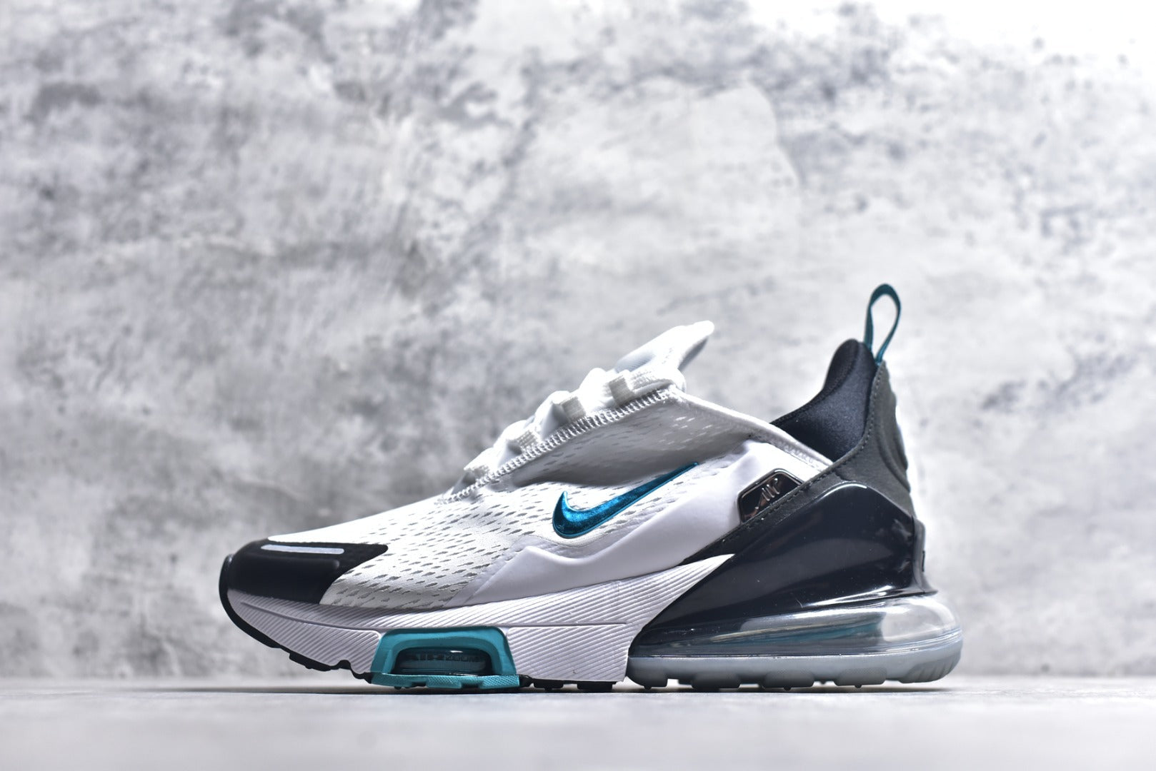 Nike Air Max 270 Sneakers | Iconic Air Cushioning | EU 36-45