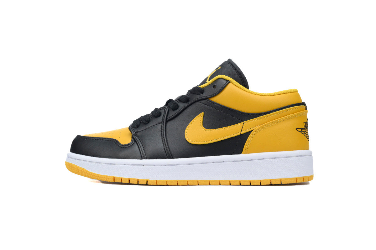 Nike Air Jordan 1 Retro Low Low-Top Sneakers