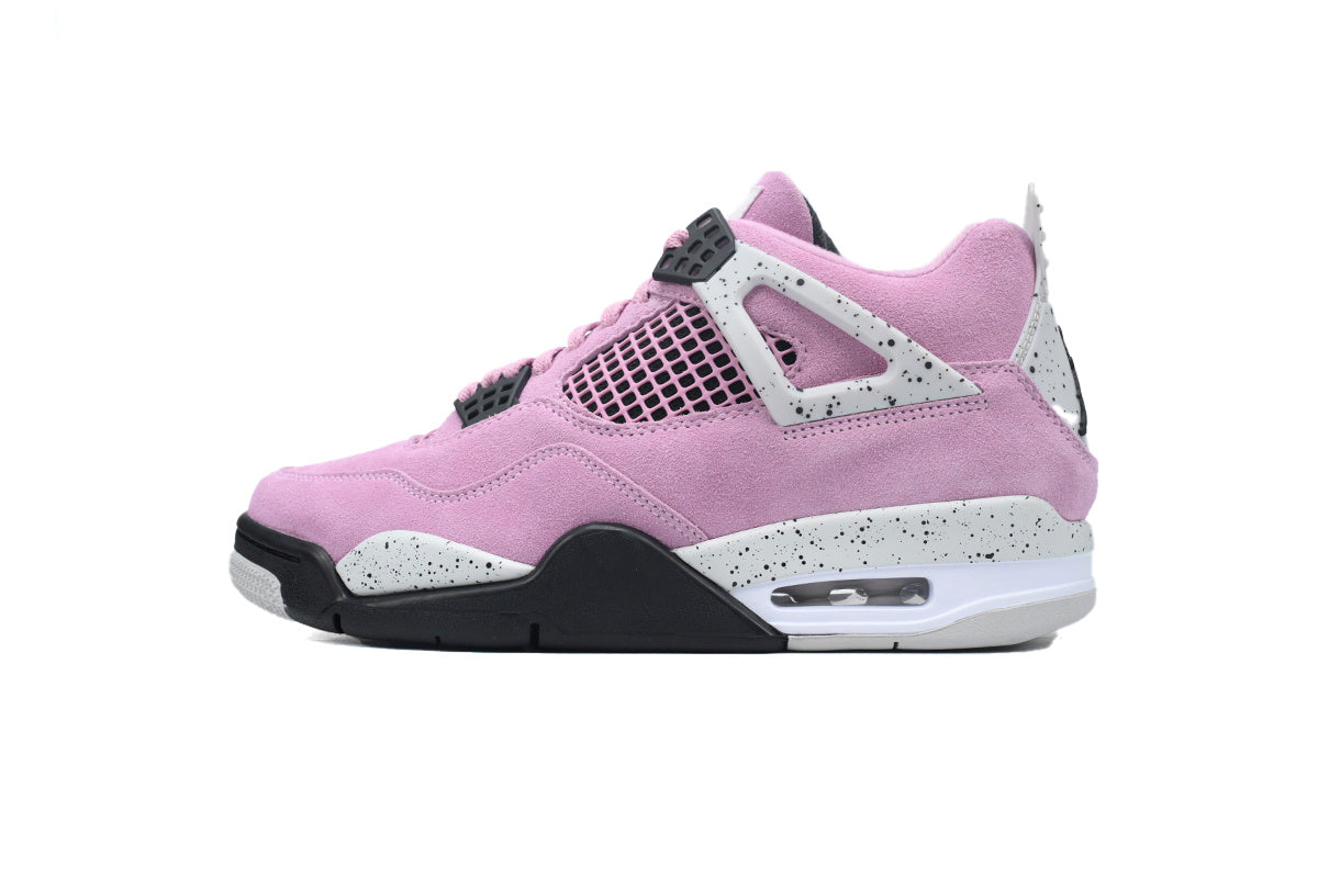 Nike Air Jordan 4 – Retro Basketball Sneakers