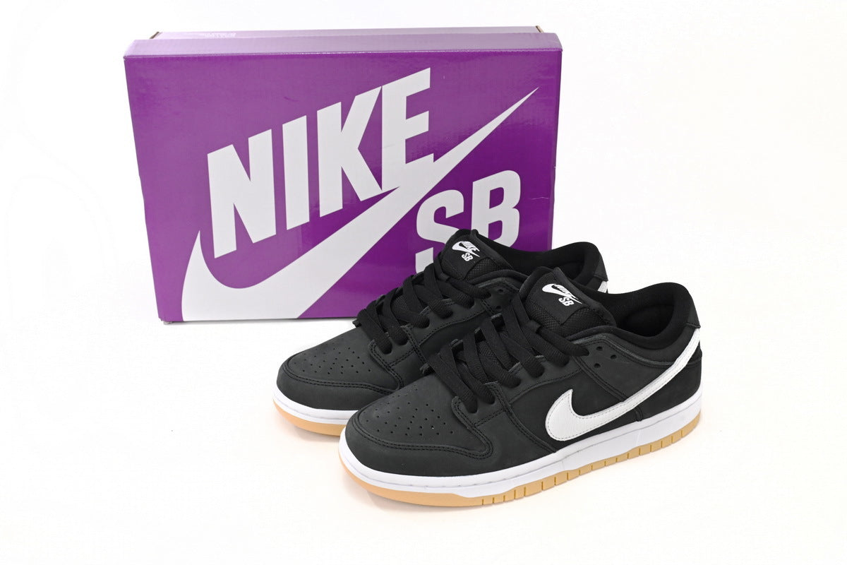 Nike SB Dunk Low – Classic Streetwear Sneakers (EU 36–45)