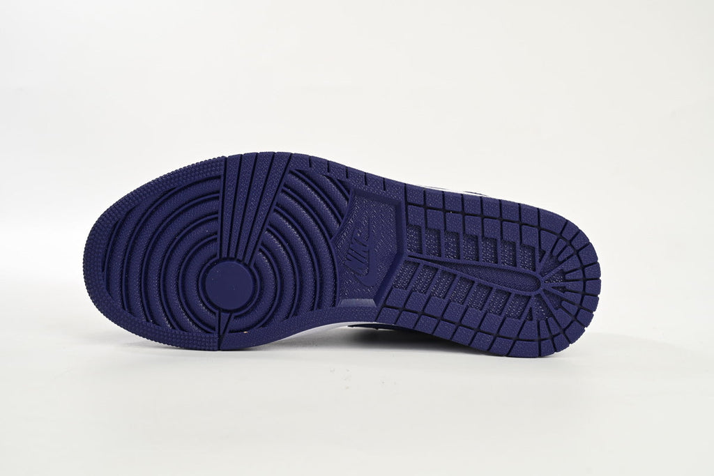 Nike Air Jordan 1 Retro Low Low-Top Sneakers