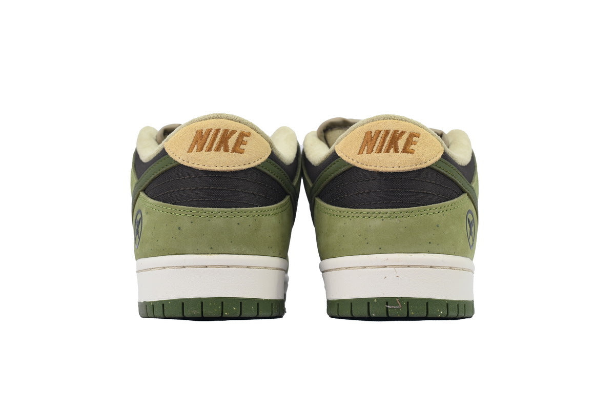Nike SB Dunk Low – Classic Streetwear Sneakers (EU 36–45)