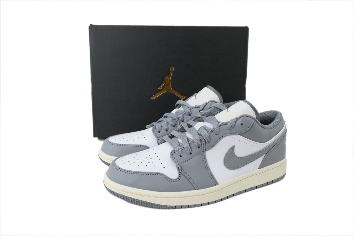 Nike Air Jordan 1 Retro Low Low-Top Sneakers