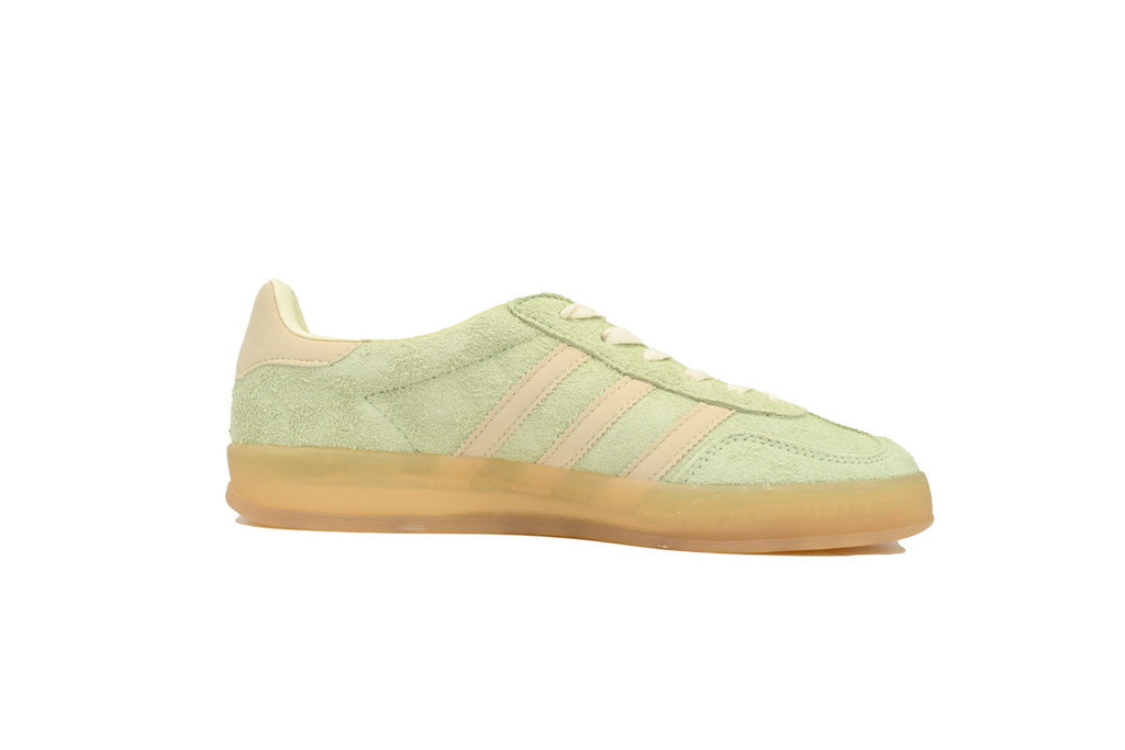 Adidas Samba OG – Retro German-Inspired Sneakers