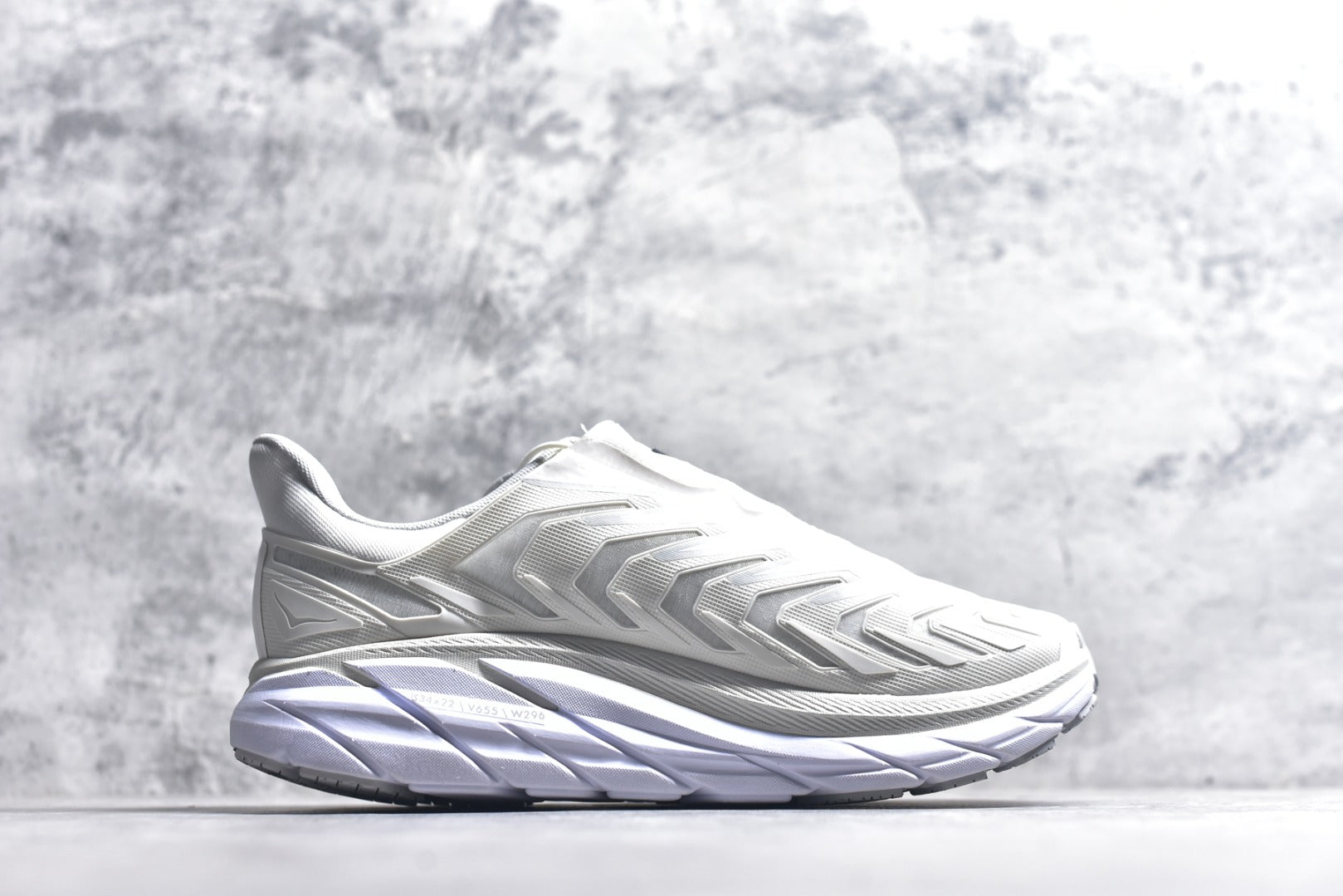 HOKA Clifton Running Shoes | Maximum Cushioning & Comfort | EU 36-45