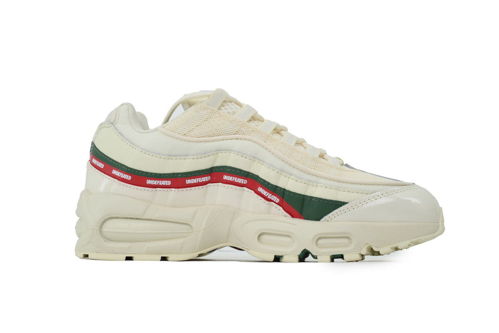 Nike Air Max 95 – Classic Sneakers