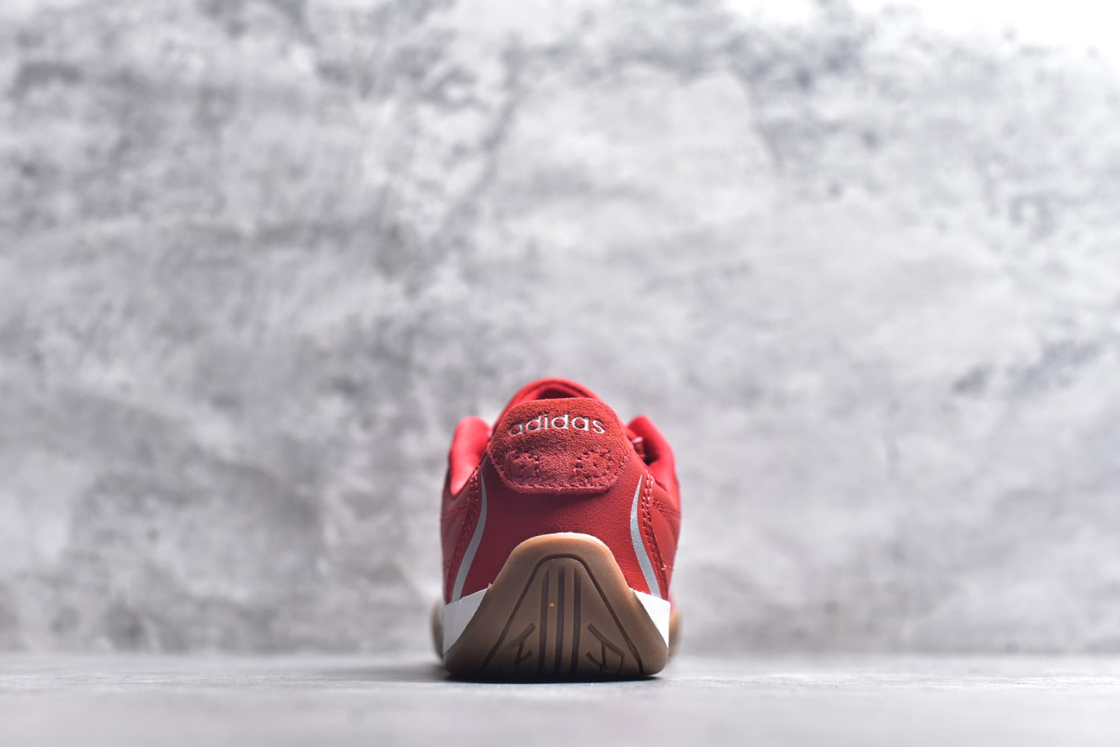 Adidas Adipista Trainers | Non-Slip & Durable Casual Shoes | EU 36-45