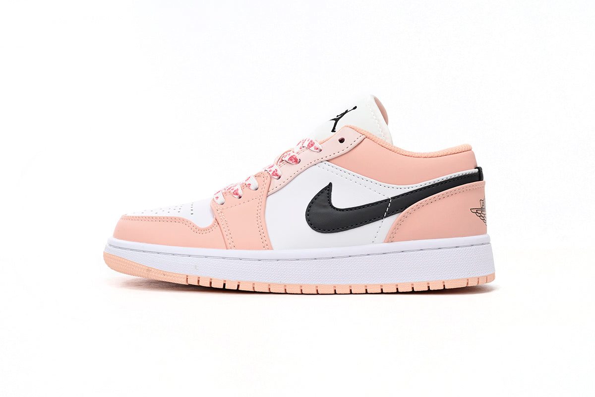 Nike Air Jordan 1 Retro Low Low-Top Sneakers