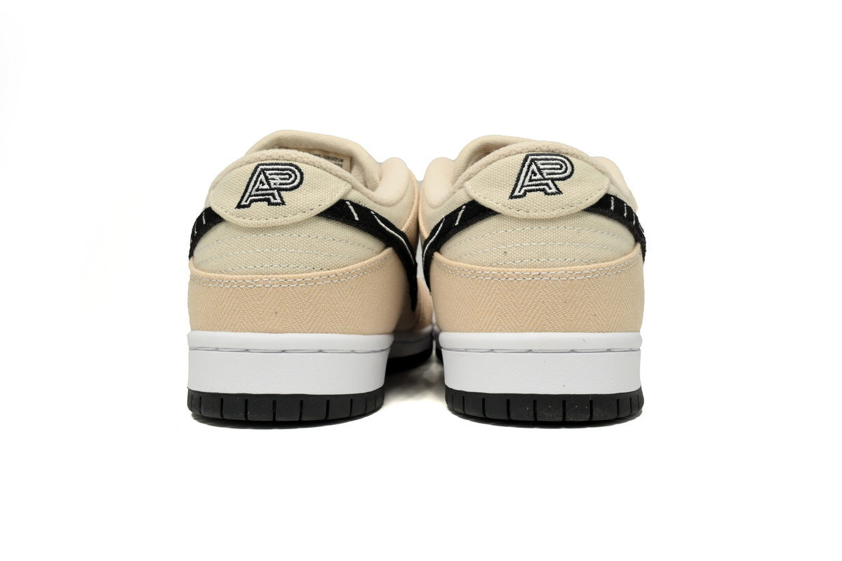 Nike SB Dunk Low – Classic Streetwear Sneakers (EU 36–45)