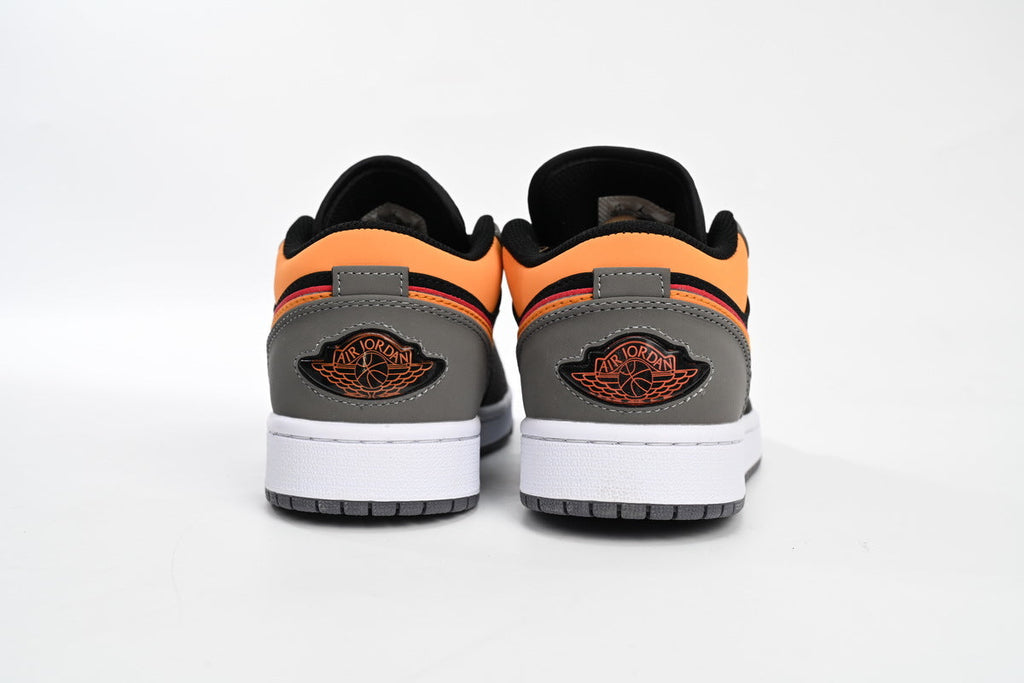 Nike Air Jordan 1 Retro Low Low-Top Sneakers