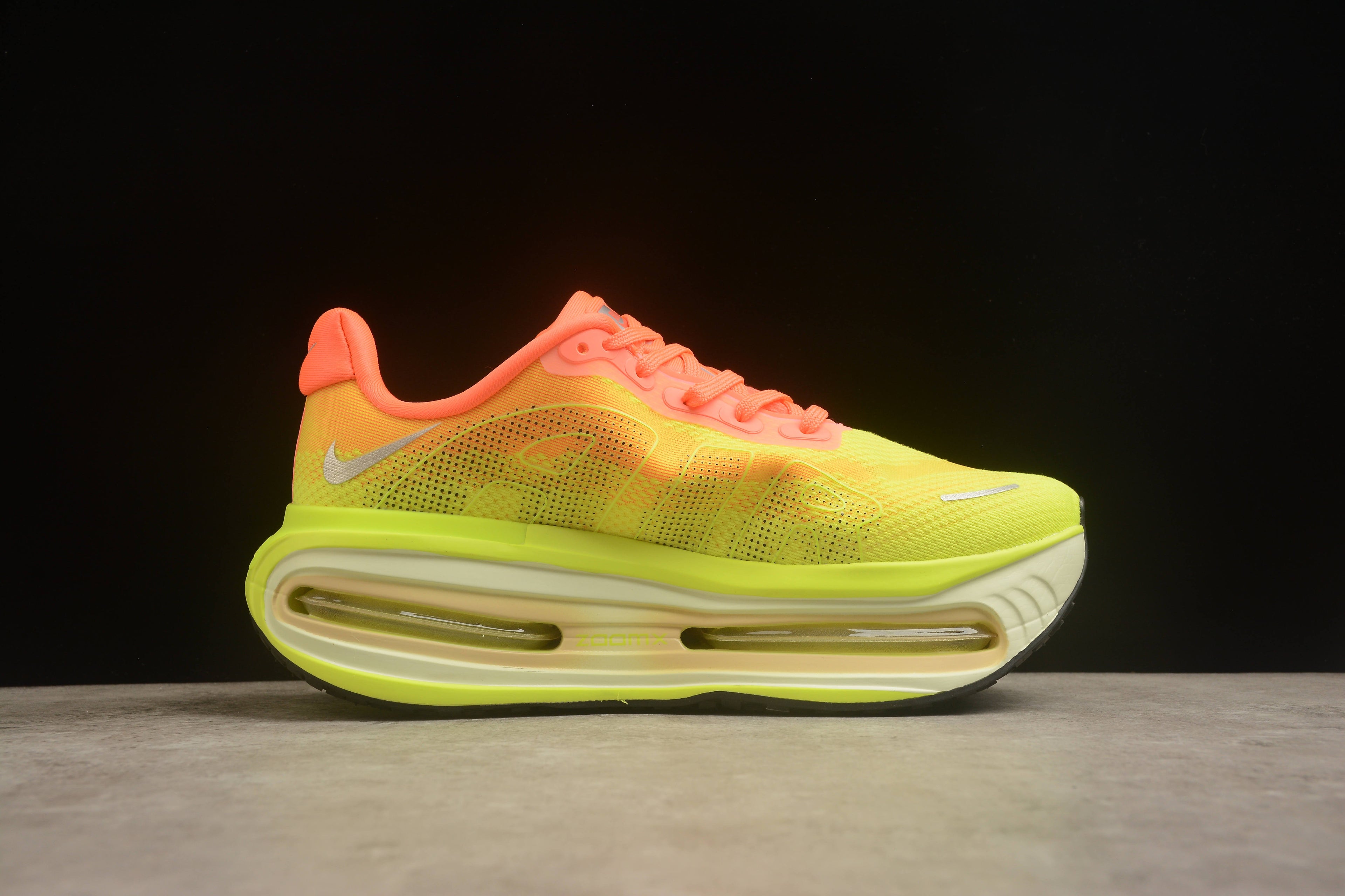 Nike Vomero 18 Running Shoes | Premium Cushioning | EU 36-45