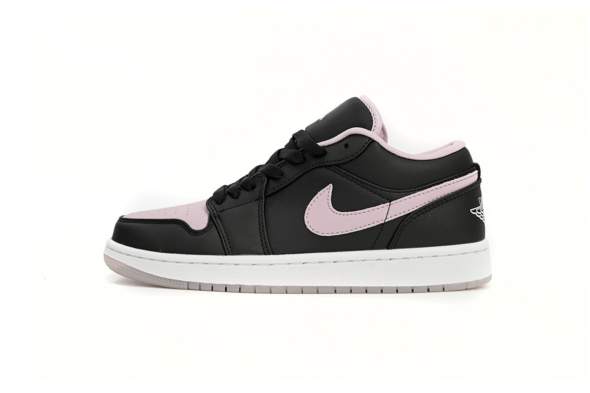 Nike Air Jordan 1 Retro Low Low-Top Sneakers