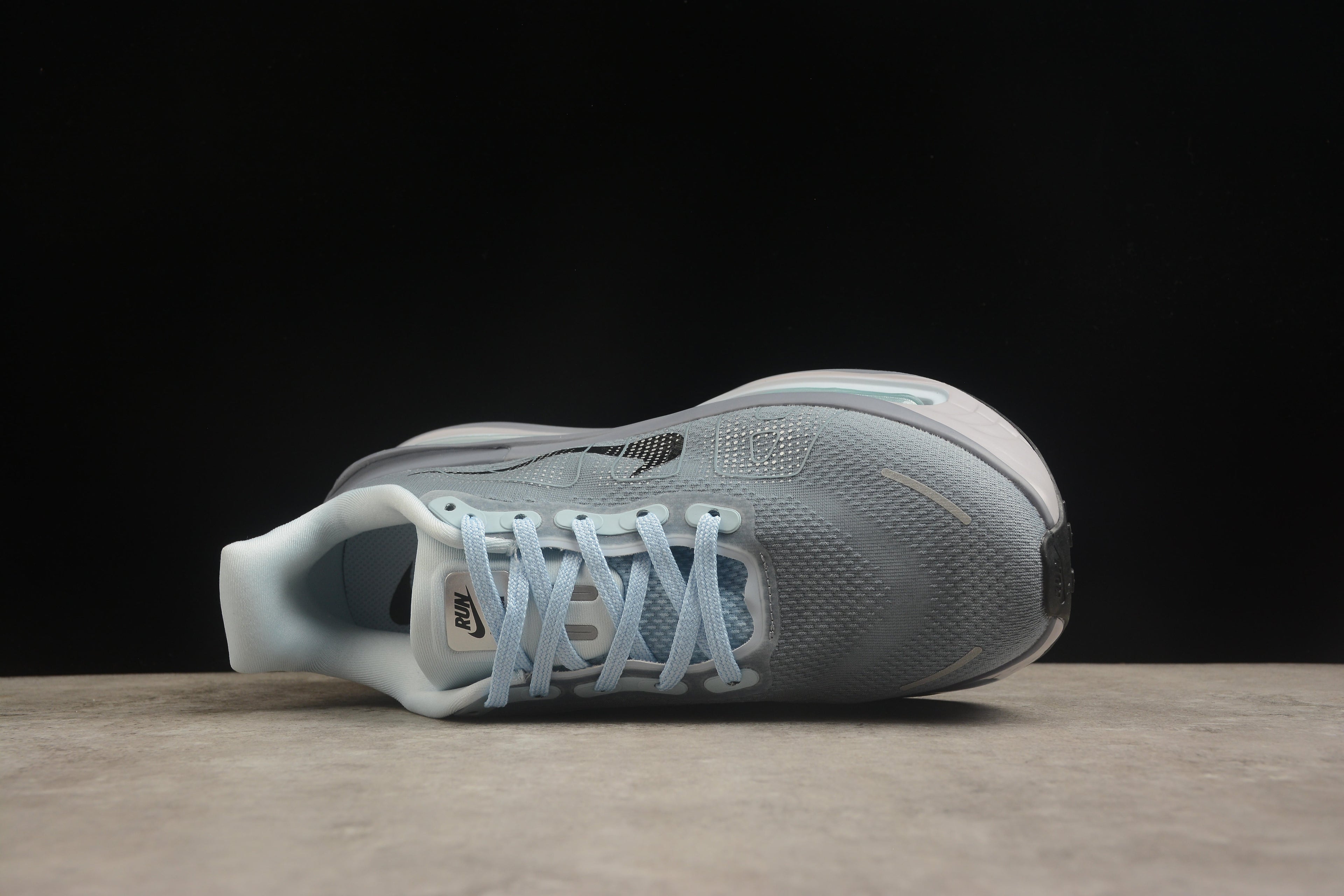 Nike Vomero 18 Running Shoes | Premium Cushioning | EU 36-45