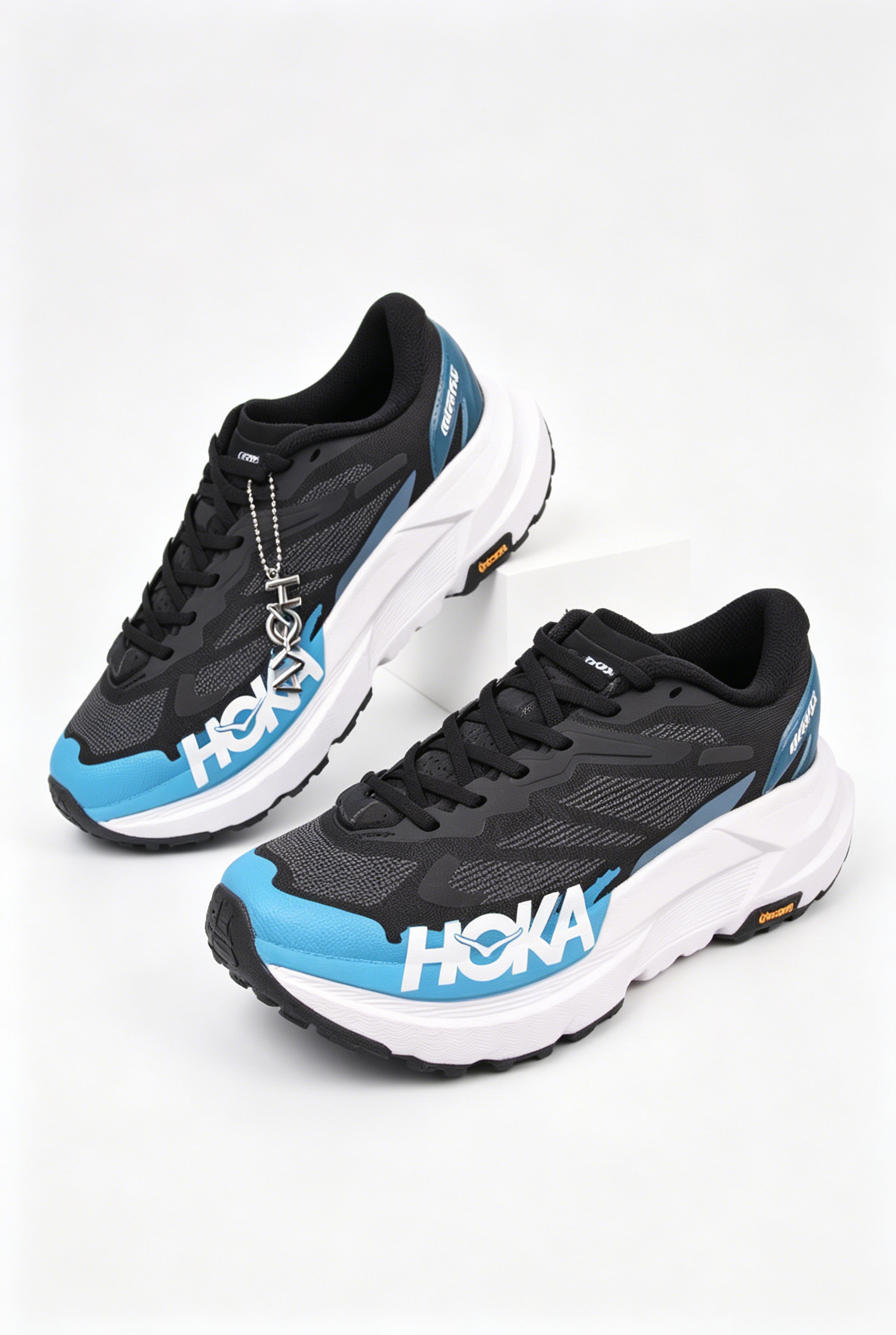 HOKA ONE ONE Mafate X