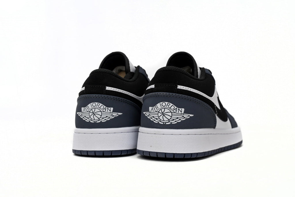 Nike Air Jordan 1 Retro Low Low-Top Sneakers