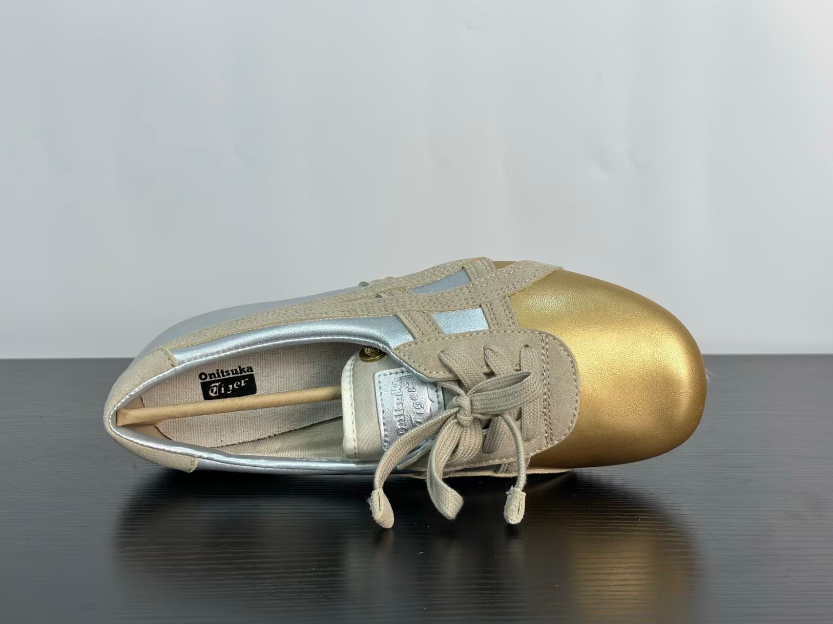 VERSACE × Onitsuka Tiger "Tai-Chi Sakura" Low-Top Sneakers | Leather & Suede | EU 36–41.5