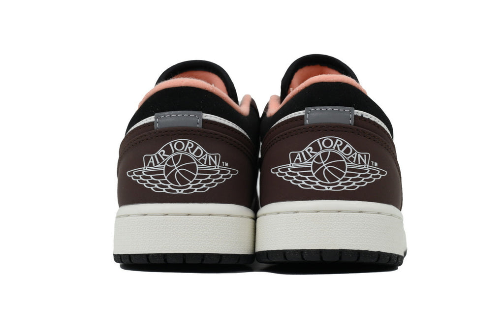 Nike Air Jordan 1 Retro Low Low-Top Sneakers