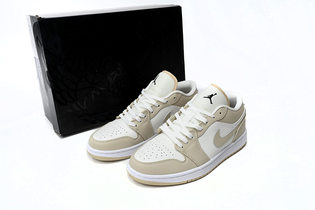Nike Air Jordan 1 Retro Low Low-Top Sneakers