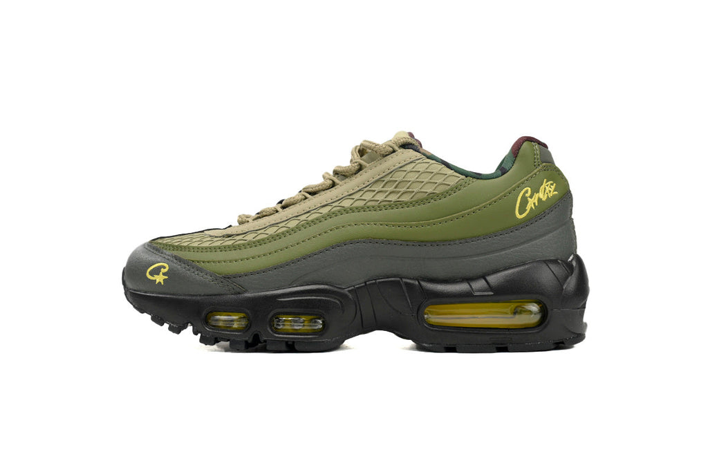 Nike Air Max 95 – Classic Sneakers