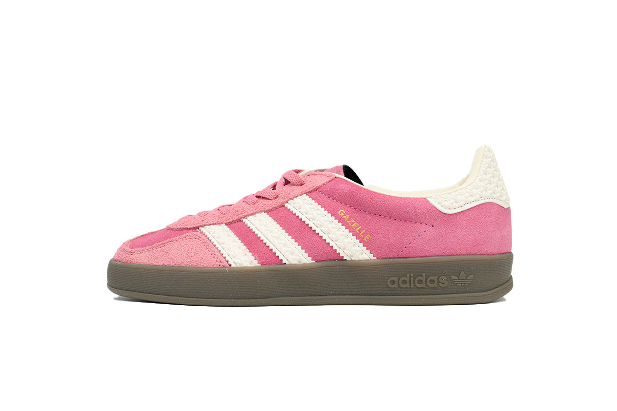 Adidas Samba OG – Retro German-Inspired Sneakers