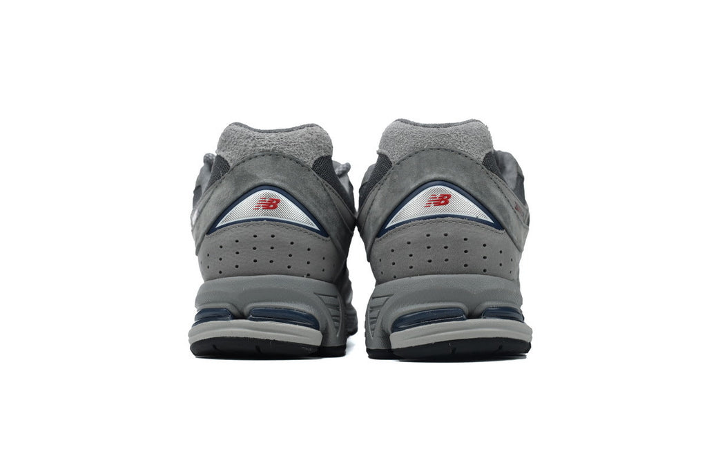 New Balance 2002R Sneakers