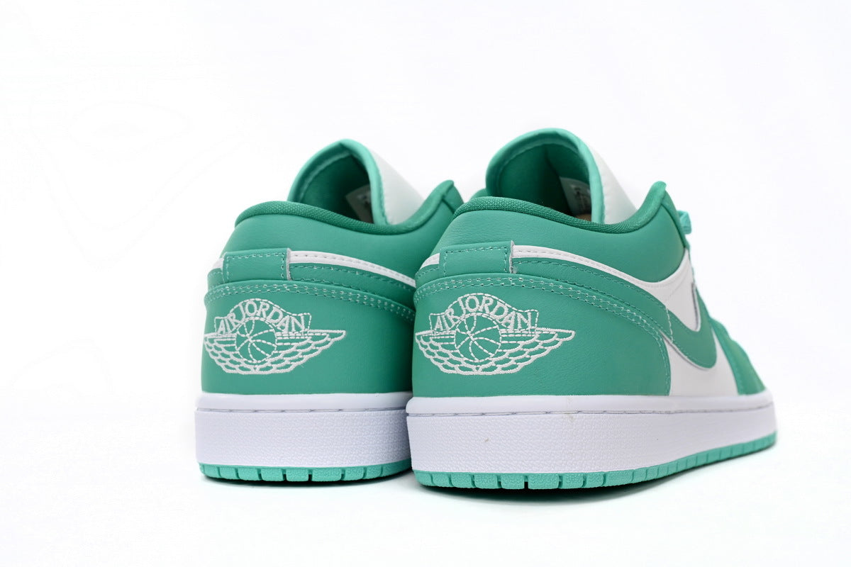 Nike Air Jordan 1 Retro Low Low-Top Sneakers