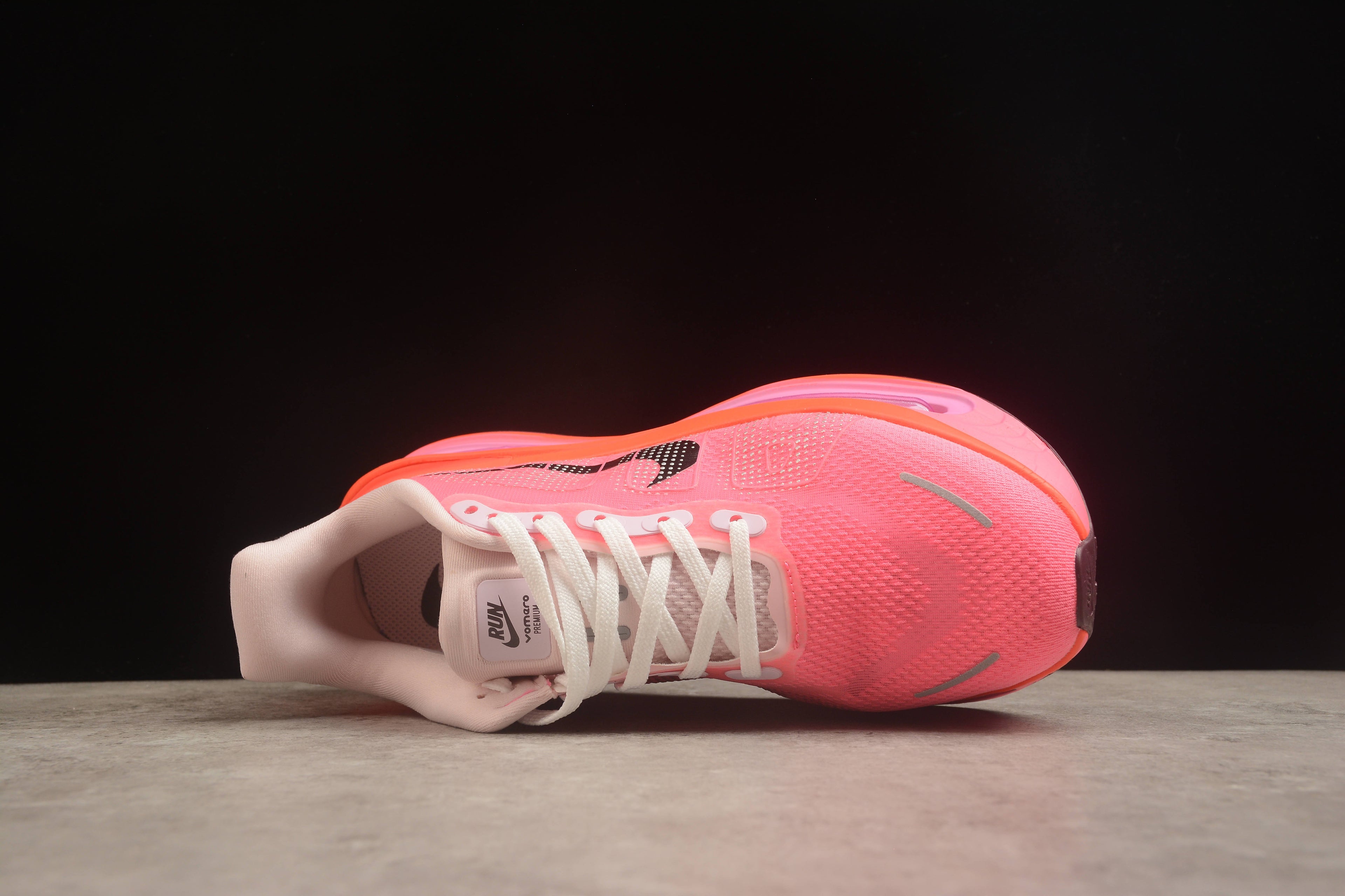 Nike Vomero 18 Running Shoes | Premium Cushioning | EU 36-45