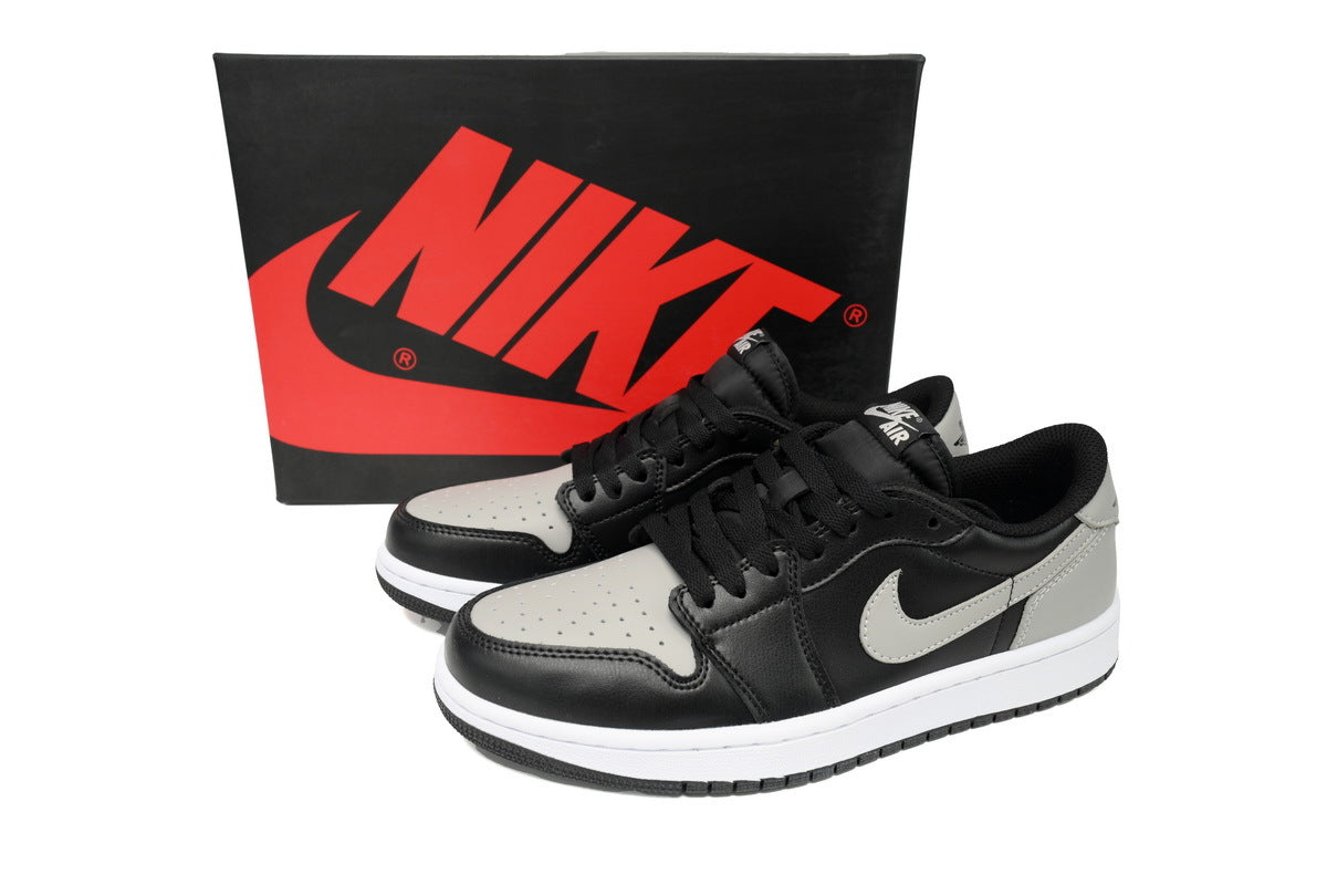 Nike Air Jordan 1 Retro Low Low-Top Sneakers