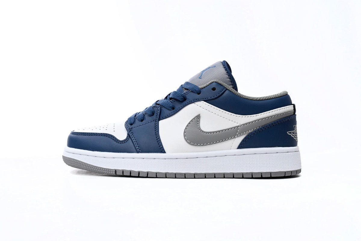 Nike Air Jordan 1 Retro Low Low-Top Sneakers