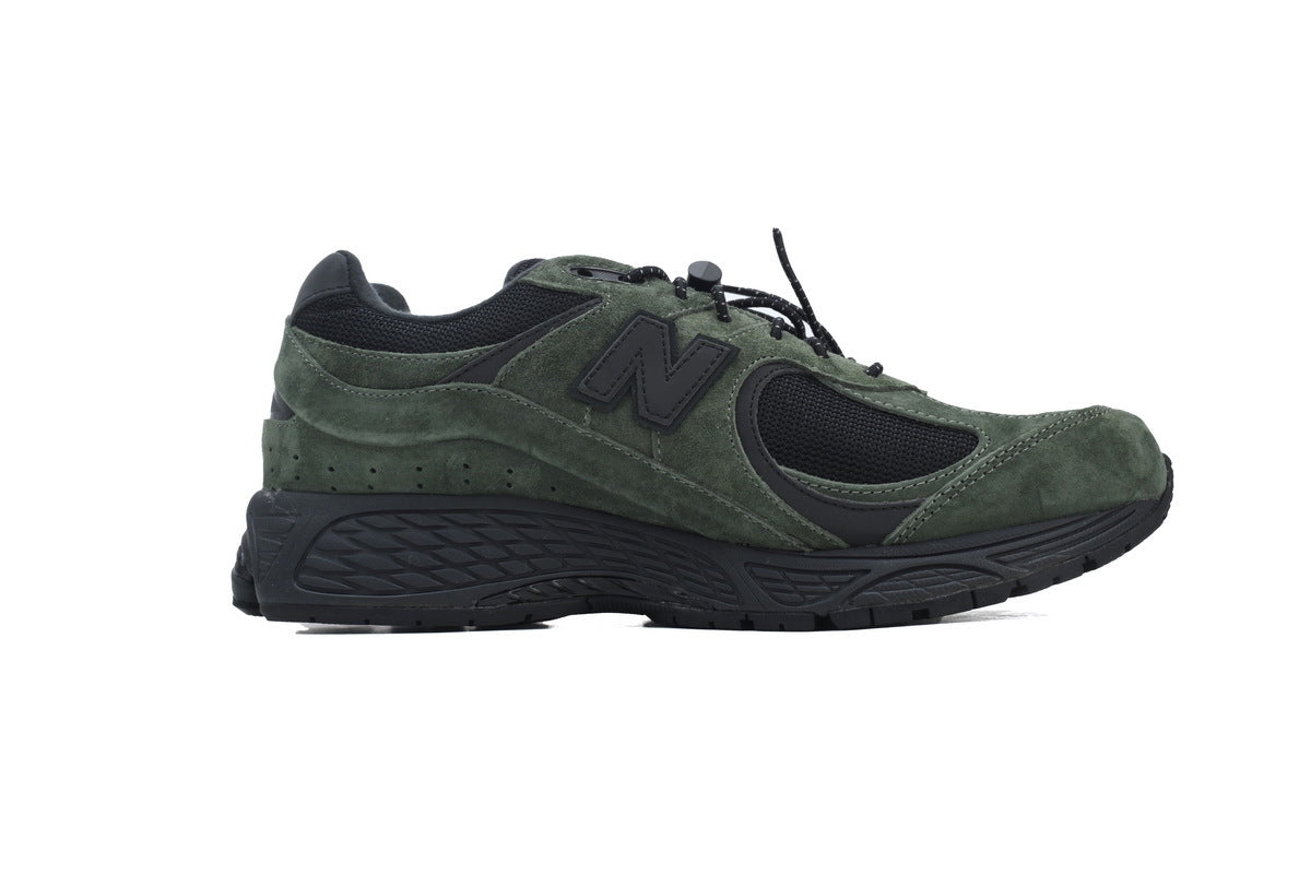 New Balance 2002R Sneakers