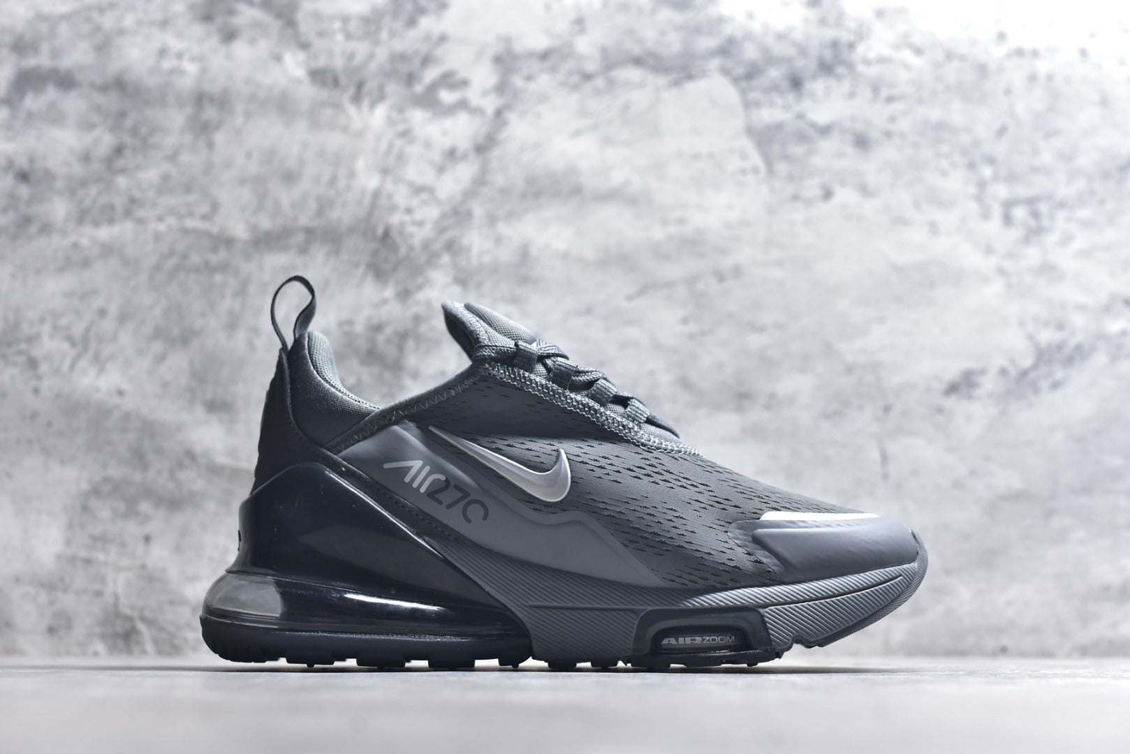 Nike Air Max 270 Sneakers | Iconic Air Cushioning | EU 36-45