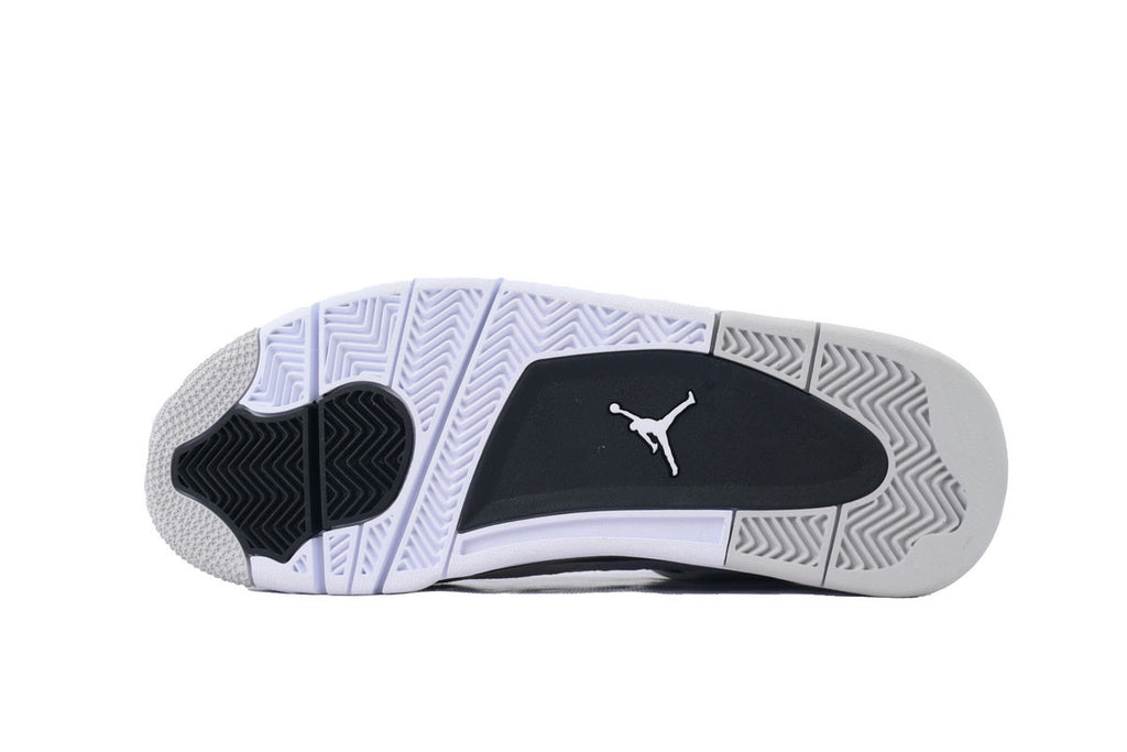Nike Air Jordan 4 – Retro Basketball Sneakers